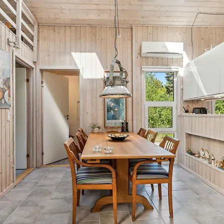Charming Near Kattegat And Nature Ferienhaus Hadsund